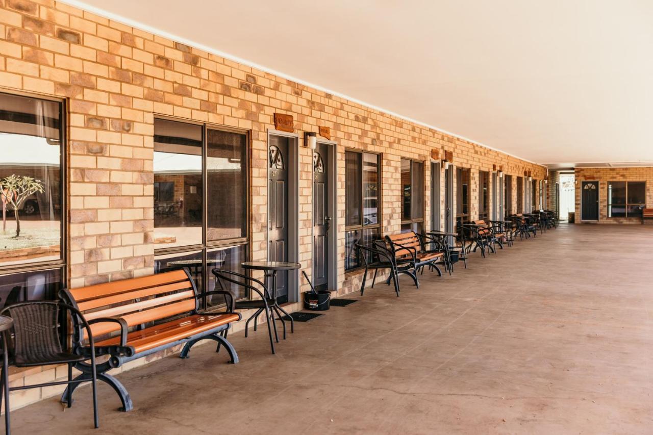 ماونت إيسا Abacus Motel المظهر الخارجي الصورة